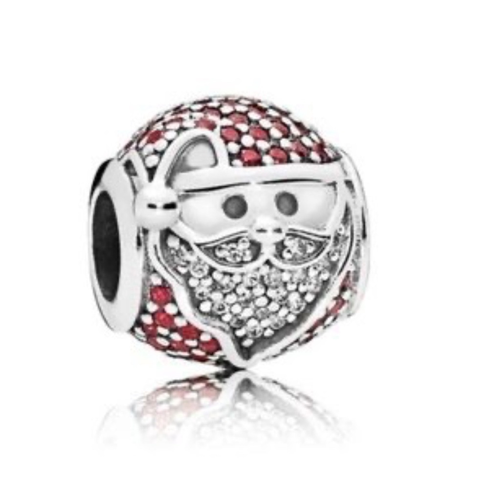 Pandora Santa Charm